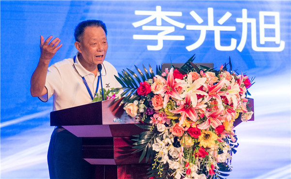 重慶市職業(yè)教育學會常務(wù)副會長兼秘書長李光旭同志講話.jpg